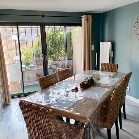 Maison Izaro Holiday home Precy-Saint-Martin
